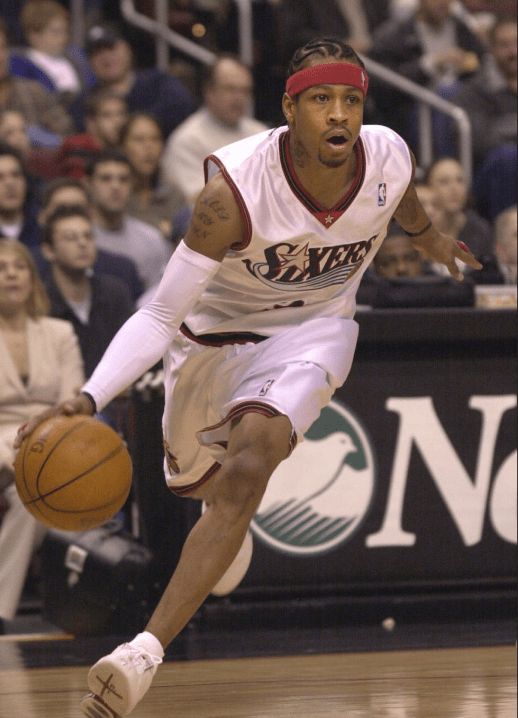 邮报：梅努希望冬窗离开曼联，有12家俱乐部对他感兴趣（每日邮报：梅努盼冬窗离开曼联，12队有意）