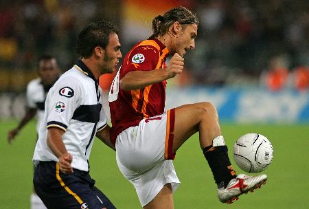 中超第29轮观众人数：成都蓉城主场41242人居首，场均26369人（中超第29轮上座统计：成都蓉城主场41242人领跑，场均26369人）