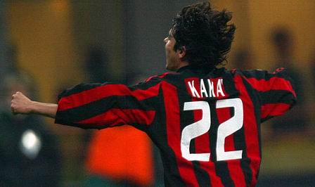 斯帕莱蒂：当后卫不是就为了断对手的球，拿球时要享受比赛（斯帕莱蒂：后卫职责不止断球，持球要享受比赛）