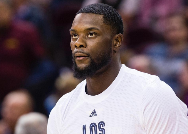 再次相见！穆勒生涯对阵梅西共计7胜3负，并留下诸多名场面（再度相逢！穆勒生涯对梅西7胜3负，名场面频出）